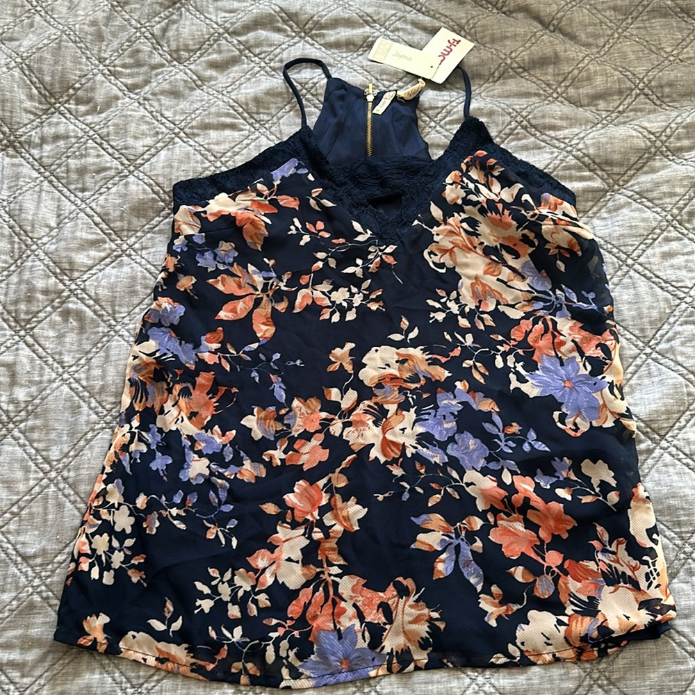 Floral tank top - Picture 5 of 5